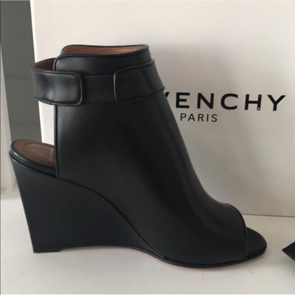 Givenchy boot - Picture 2 of 8